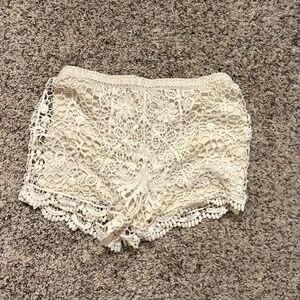 Brandy Melville Crochet Shorts Beige Floral Lace Boho Lounge Small